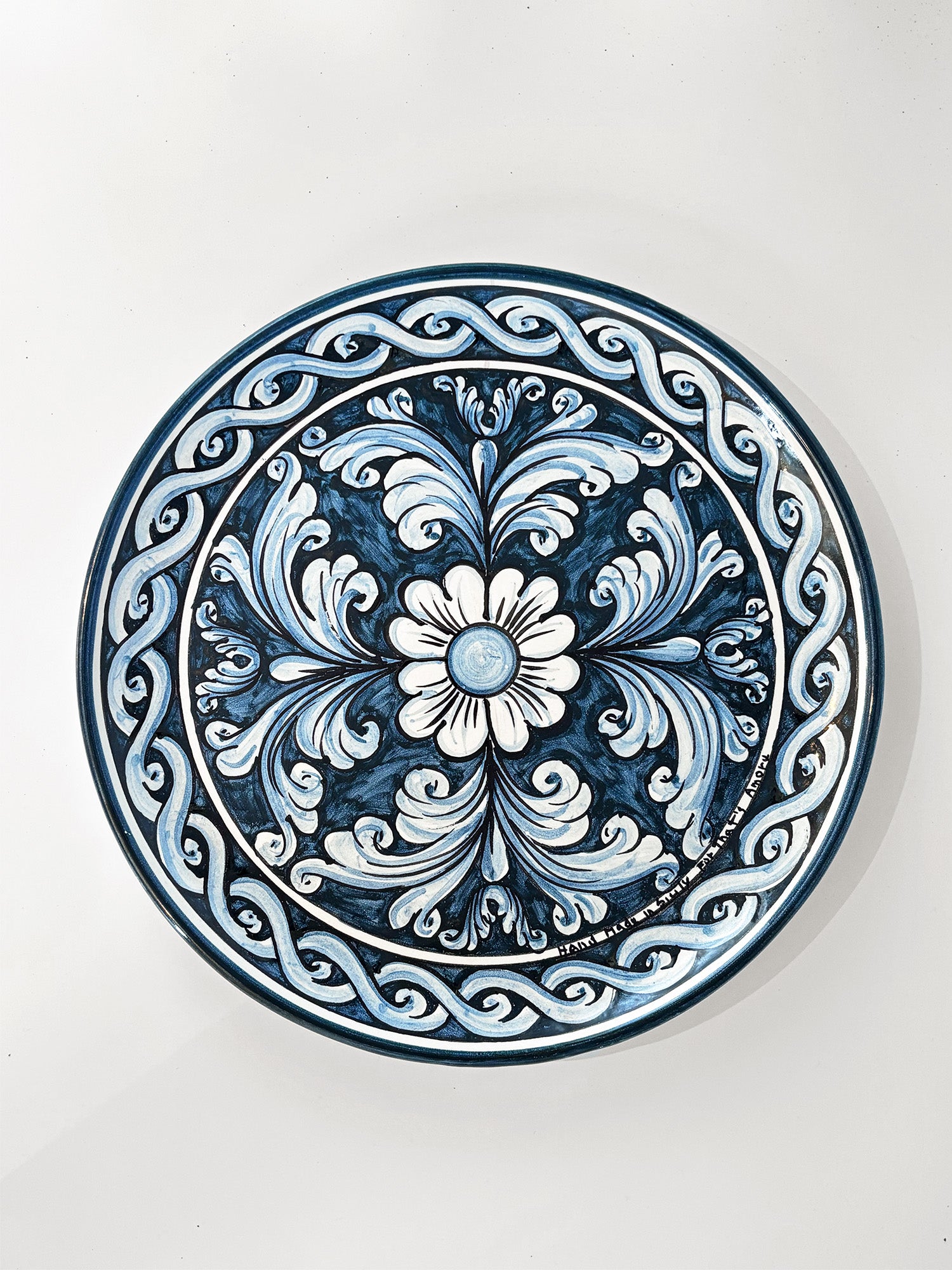 Decorative Round Plate